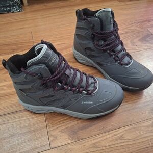 Woods Booties sz 7 winter hiking, warm!